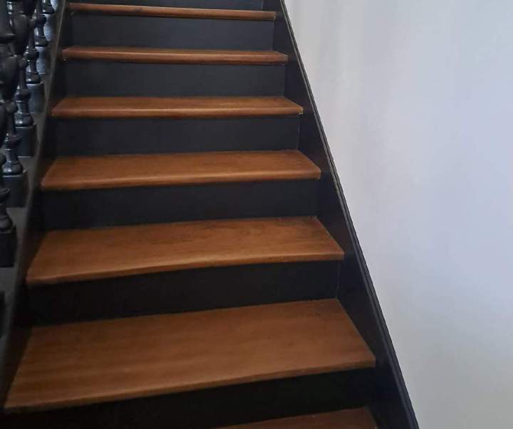 Intérieur rénové sol et mur Cadaujac